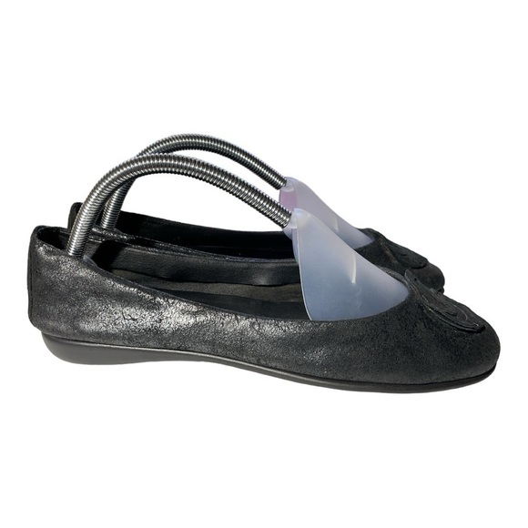 The Flexx  Bon Plush Rose Toe Flat Black/ Metallic Gray
Leather US 9.5/ EU 41 - Picture 3 of 10